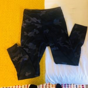 Camo leggings